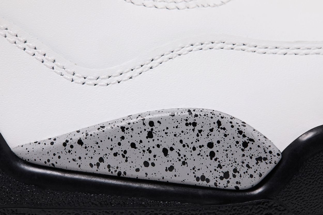 Air Jordan 4 Retro OG 'White Cement' 2025