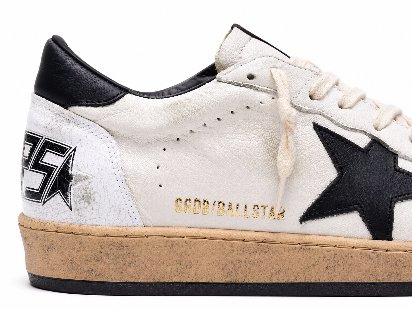 Golden Goose Ball Star in nappa bianca e stella nera