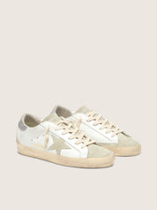 Golden Goose Super-Star Donna con stella grigia e talloncino in glitter argento