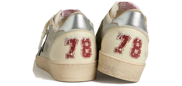 Golden Goose Ball Star Uomo in suede grigio con stella in nabuk blu e talloncino in pelle laminata