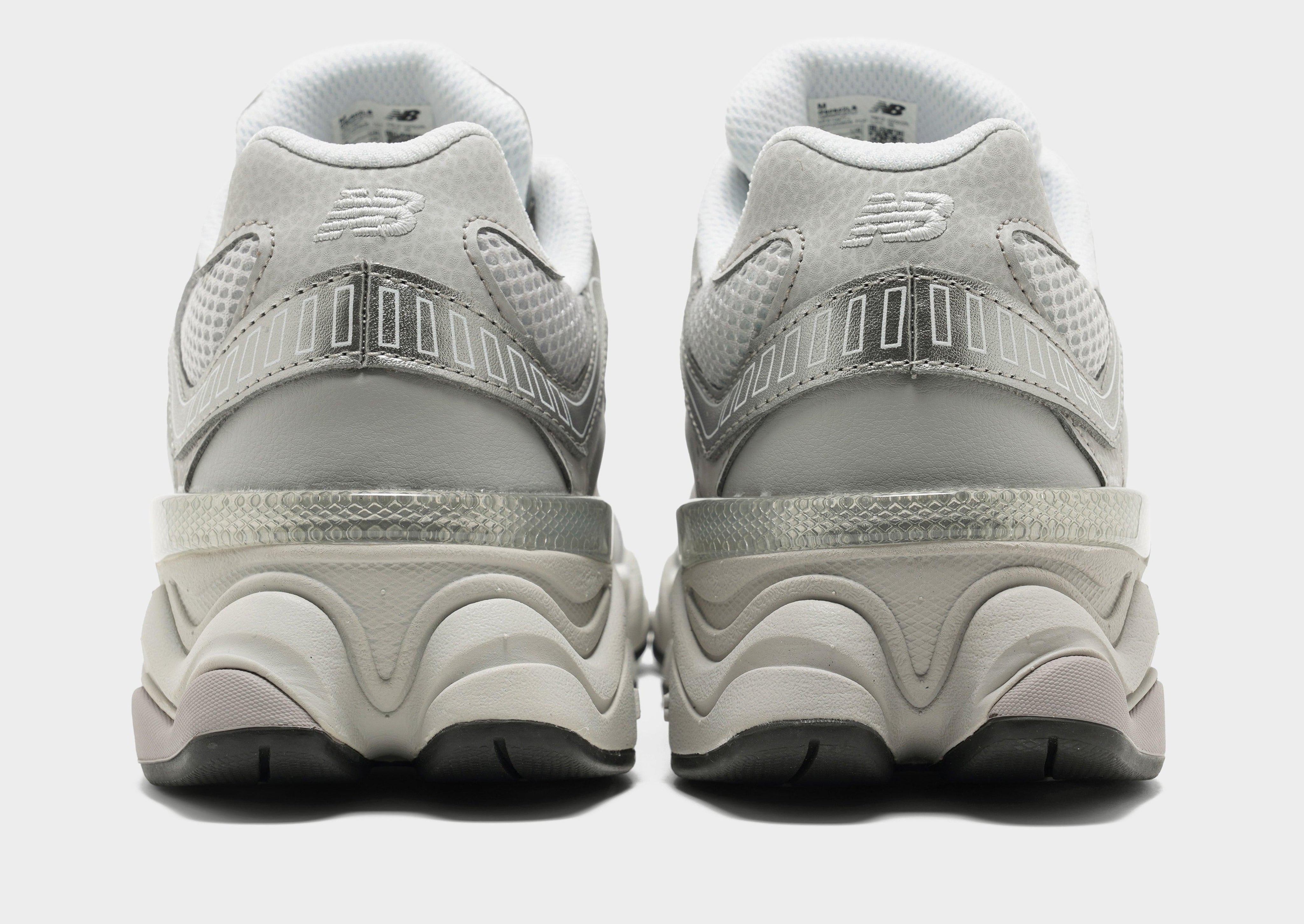 New Balance 9060 Grey