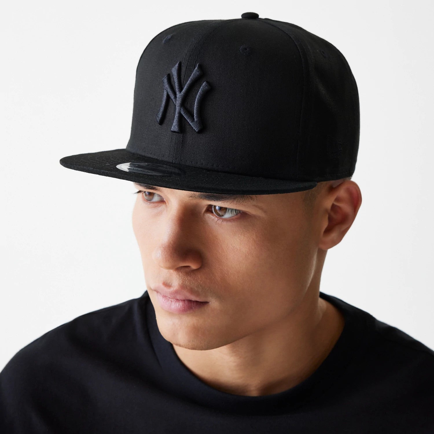 New Era – Cappellino 9FIFTY New York Yankees nero con logo nero
